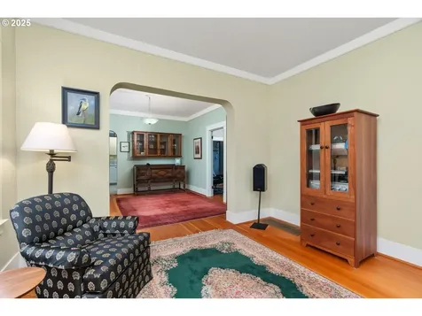 1144 SE Nehalem Street Portland OR 97202