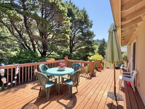 25975 David Avenue Rockaway Beach OR 97136
