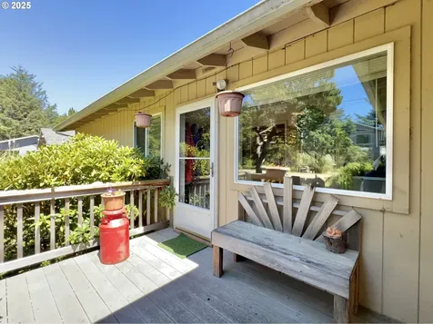 25975 David Avenue Rockaway Beach OR 97136