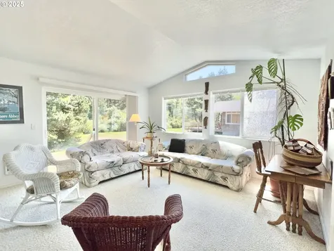 25975 David Avenue Rockaway Beach OR 97136