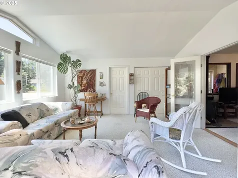 25975 David Avenue Rockaway Beach OR 97136