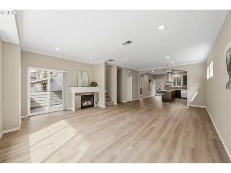 9445 NW Harvest Hill Drive Portland OR 97229