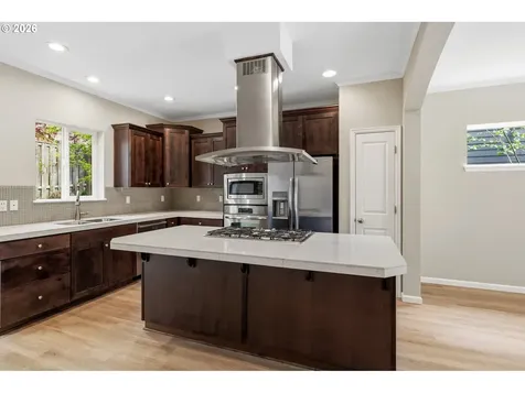 9445 NW Harvest Hill Drive Portland OR 97229