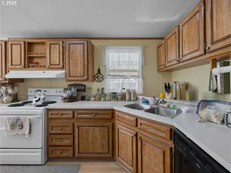 10400 SE Cook Court Milwaukie OR 97222