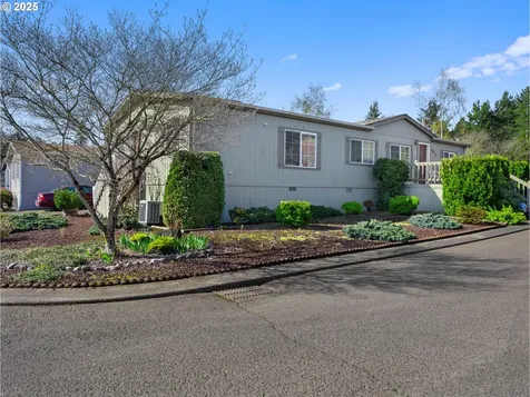 10400 SE Cook Court Milwaukie OR 97222