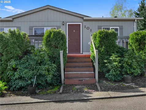 10400 SE Cook Court Milwaukie OR 97222