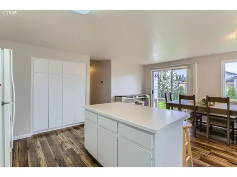21651 SW Kristin Court Beaverton OR 97003