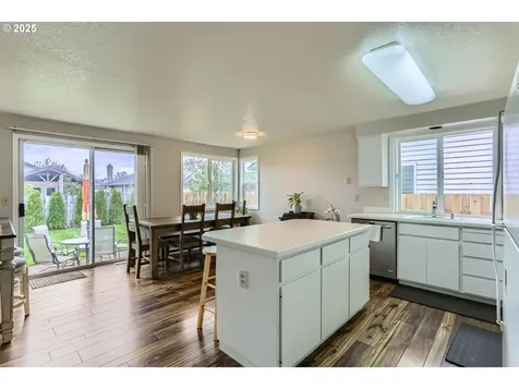 21651 SW Kristin Court Beaverton OR 97003