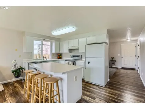 21651 SW Kristin Court Beaverton OR 97003