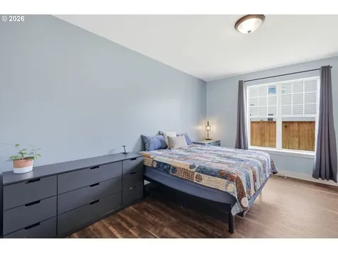 1076 S 40th Place Springfield OR 97478