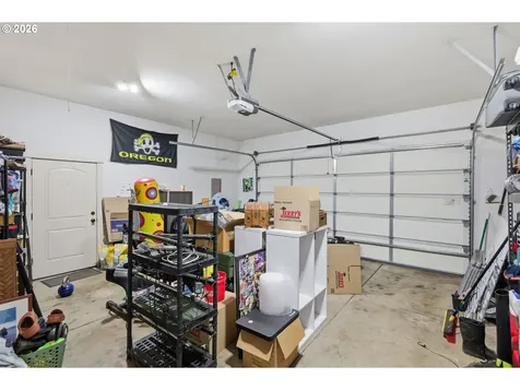 1076 S 40th Place Springfield OR 97478