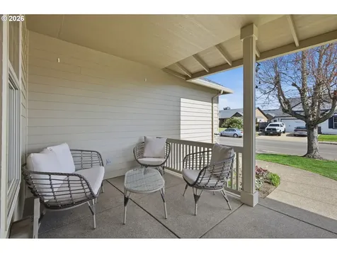 1076 S 40th Place Springfield OR 97478