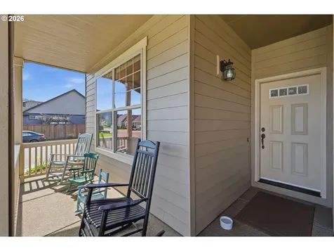 1076 S 40th Place Springfield OR 97478