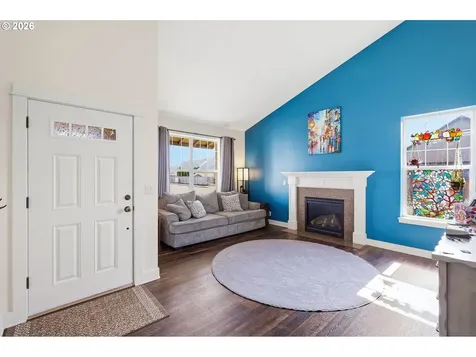 1076 S 40th Place Springfield OR 97478