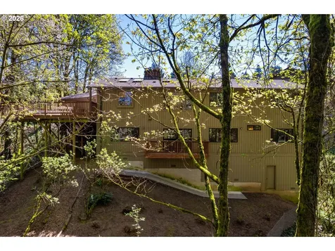 2637 SW Patton Court Portland OR 97201