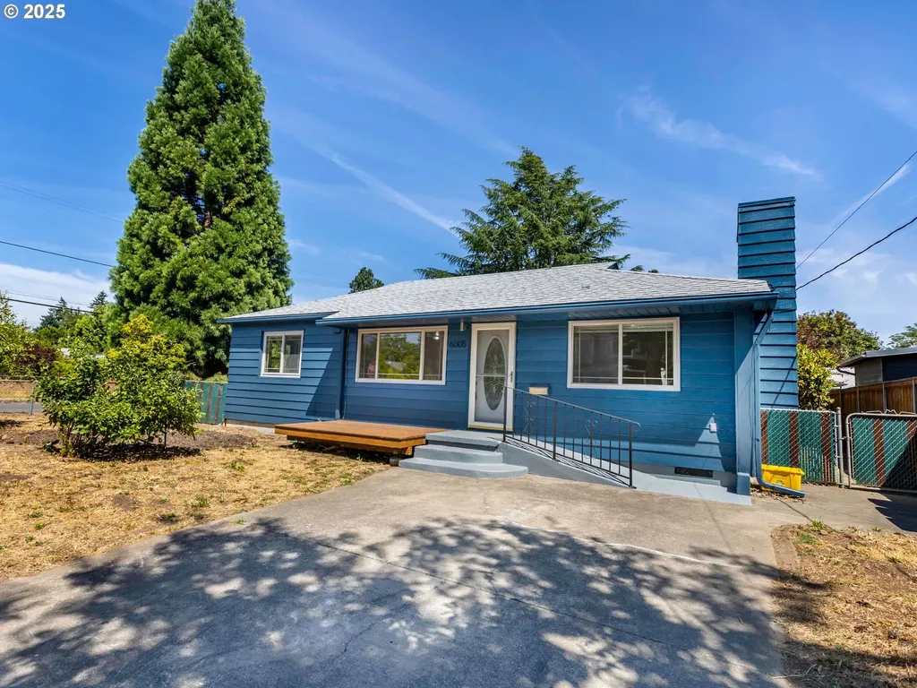 6005 SE Reedway Street Portland OR 97206
