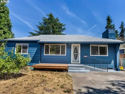 6005 SE Reedway Street Portland OR 97206