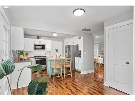 5425 NE 40th Avenue Portland OR 97211