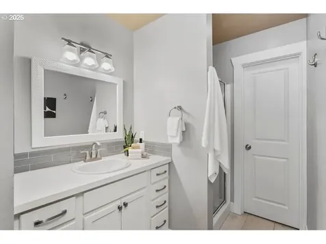 5425 NE 40th Avenue Portland OR 97211