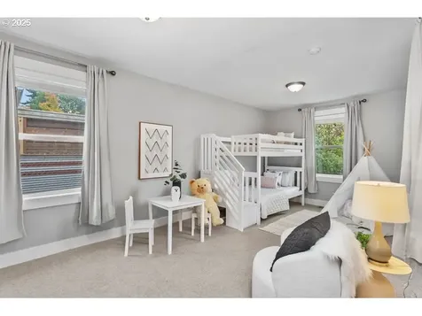 5425 NE 40th Avenue Portland OR 97211