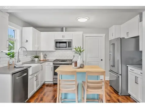 5425 NE 40th Avenue Portland OR 97211