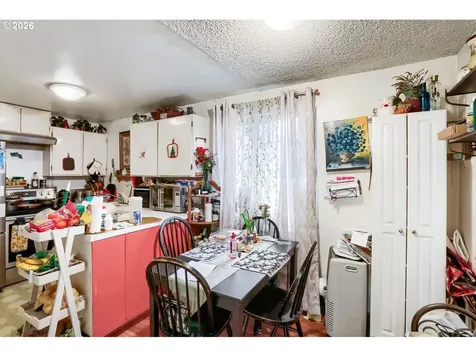 11842 SW Iron Horse Lane Beaverton OR 97008
