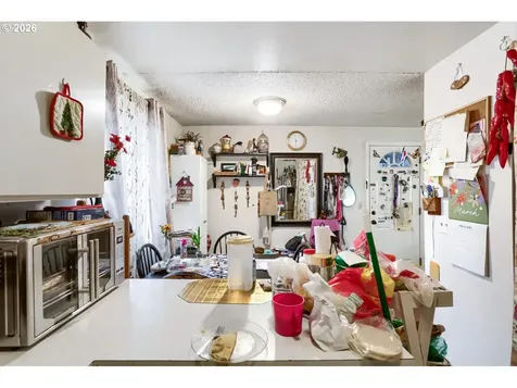 11842 SW Iron Horse Lane Beaverton OR 97008