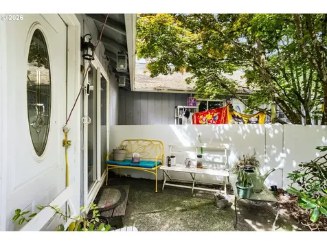 11842 SW Iron Horse Lane Beaverton OR 97008