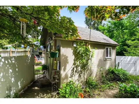 11842 SW Iron Horse Lane Beaverton OR 97008