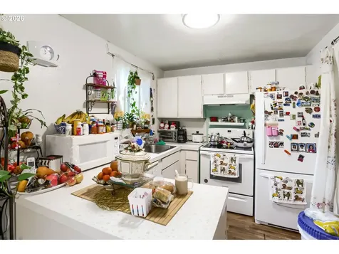 11842 SW Iron Horse Lane Beaverton OR 97008