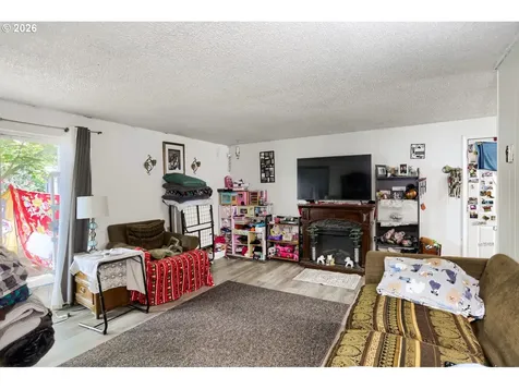11842 SW Iron Horse Lane Beaverton OR 97008