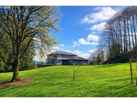32215 NW Eagle Crest Drive Ridgefield WA 98642