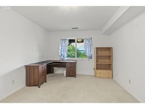 32215 NW Eagle Crest Drive Ridgefield WA 98642