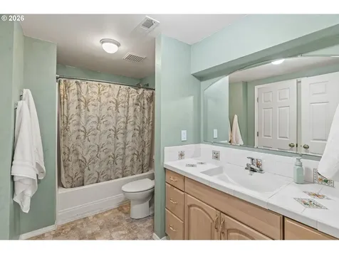 32215 NW Eagle Crest Drive Ridgefield WA 98642