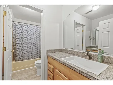 32215 NW Eagle Crest Drive Ridgefield WA 98642