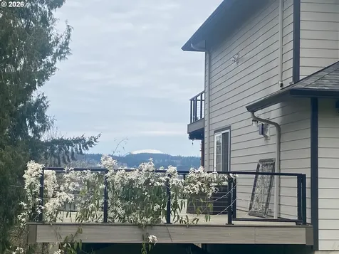 32215 NW Eagle Crest Drive Ridgefield WA 98642