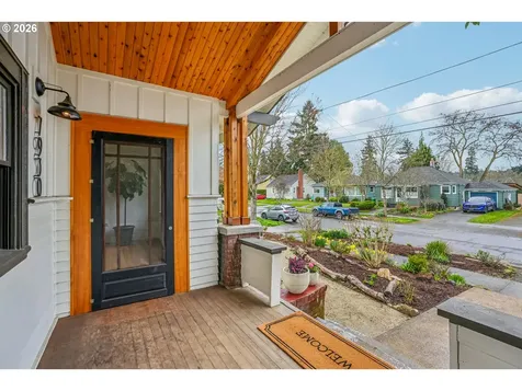 7930 N Emerald Avenue Portland OR 97217