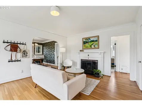 7930 N Emerald Avenue Portland OR 97217