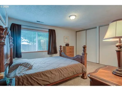 1620 26th Street Florence OR 97439