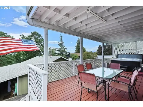 247 NE Washington Street White Salmon WA 98672