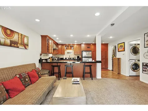 247 NE Washington Street White Salmon WA 98672