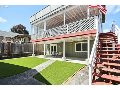 247 NE Washington Street White Salmon WA 98672