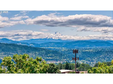 247 NE Washington Street White Salmon WA 98672