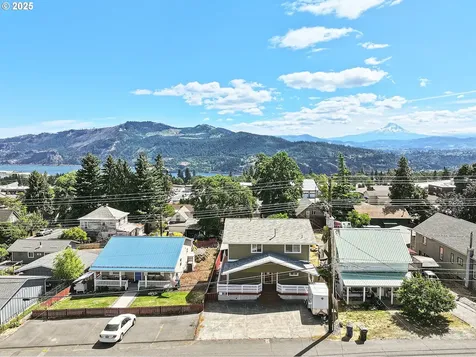 247 NE Washington Street White Salmon WA 98672