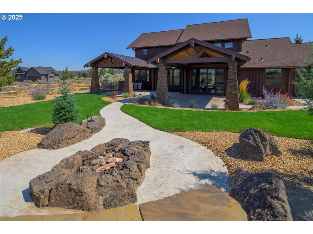 16660 SW Ranchview Court Powell Butte OR 97753