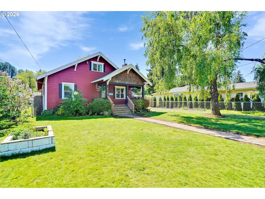 318 Koons Street Silverton OR 97381
