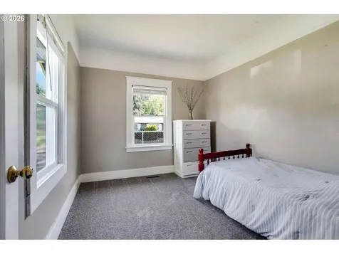 318 Koons Street Silverton OR 97381