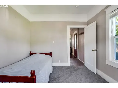 318 Koons Street Silverton OR 97381