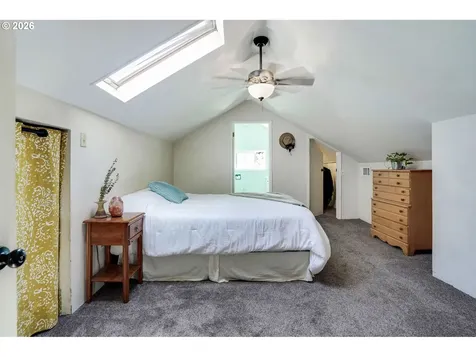 318 Koons Street Silverton OR 97381