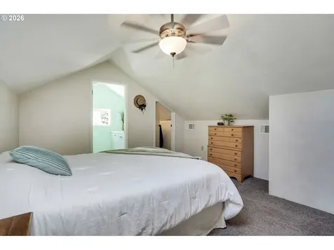 318 Koons Street Silverton OR 97381